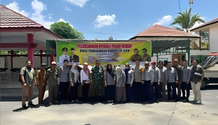 Dinas Perdagangan Kab. Tapin Melaksanakan Operasi Pasar Kebutuhan Pokok