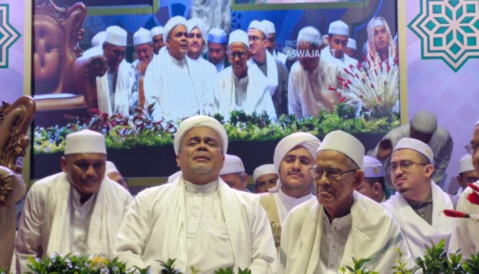 LAGI! TAUSIAH HABIB RIZIEQ SYIHAB TUAI KONTROVERSI