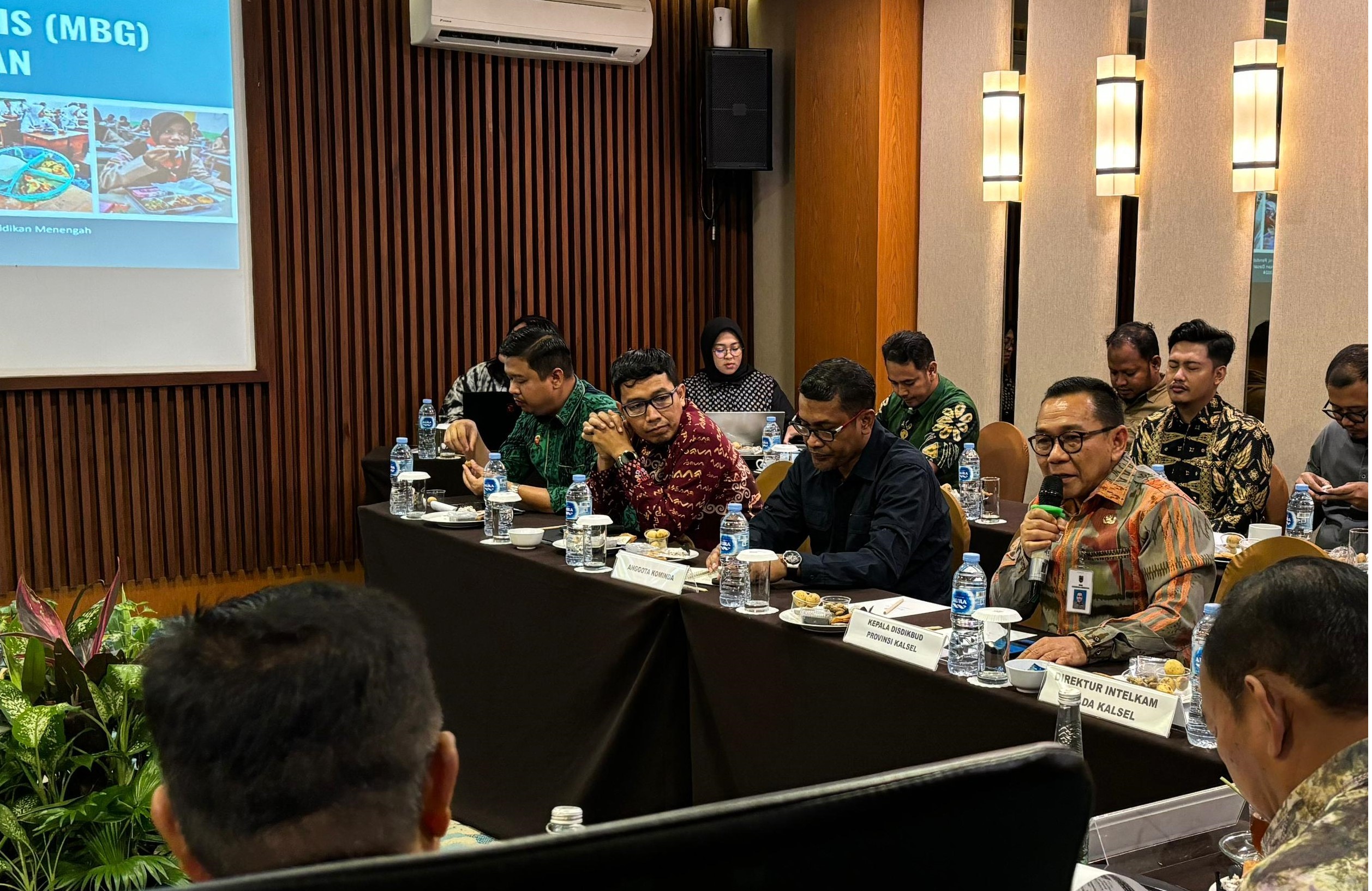 Kadisdik Kalsel Ajak Seluruh Jajaran Forkopimda Untuk Mengawal dan Menyukseskan Program Makan Bergizi Gratis (MBG) di Wilayah Kalsel