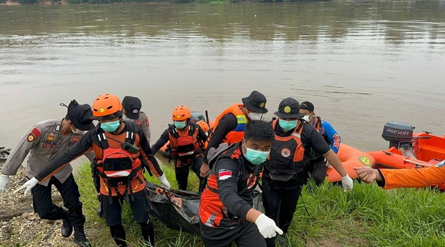 Tim SAR Temukan Jenazah Korban Klotok Tenggelam di Sungai Barito, Operasi SAR Resmi Ditutup